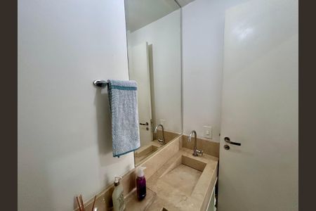 Apartamento à venda com 86m², 2 quartos e 2 vagasLavabo