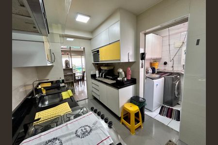 Apartamento à venda com 86m², 2 quartos e 2 vagasCozinha