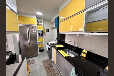 Apartamento à venda com 86m², 2 quartos e 2 vagasCozinha