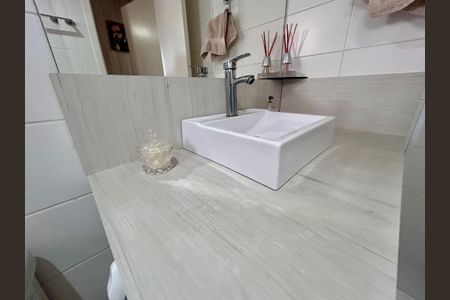 Apartamento à venda com 86m², 2 quartos e 2 vagasBanheiro da Suíte 2