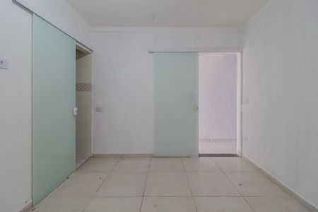 Casa para alugar com 125m², 2 quartos e 2 vagasSuíte