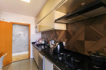 Apartamento à venda com 86m², 3 quartos e 2 vagasCozinha