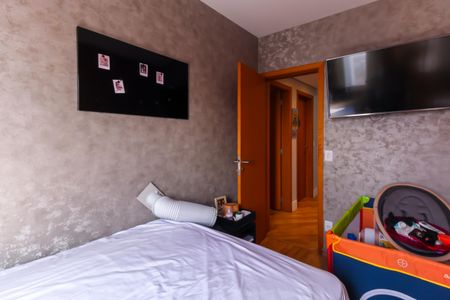 Apartamento à venda com 86m², 3 quartos e 2 vagasQuarto 2