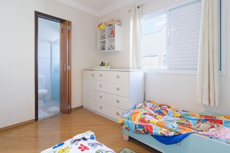 Casa de condomínio à venda com 120m², 3 quartos e 2 vagas Casa de condomínio à venda com 120m², 3 quartos e 2 vagasQuarto Suíte 2