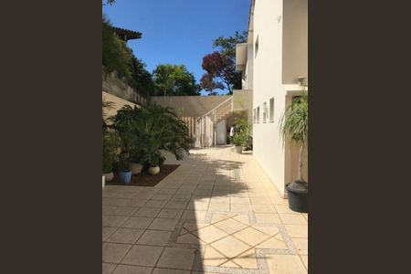 Casa à venda com 5 quartos, 565m² em Jardim Vitoria Regia (Zona Oeste), São Paulo