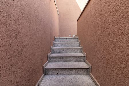 Casa de condomínio para alugar com 65m², 2 quartos e 1 vagaÁrea Comum - Escada