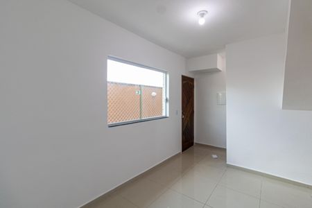 Casa de condomínio para alugar com 65m², 2 quartos e 1 vagaSala e Cozinha