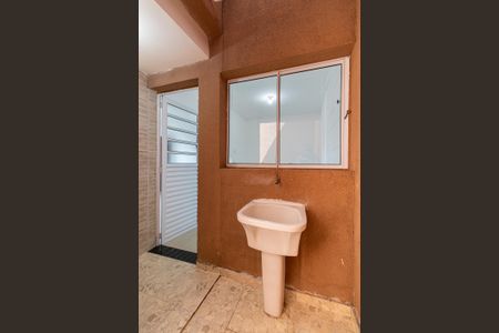 Casa de condomínio para alugar com 65m², 2 quartos e 1 vagaÁrea de Serviço