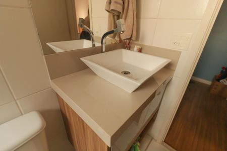 Apartamento à venda com 69m², 2 quartos e 1 vaga Apartamento à venda com 69m², 2 quartos e 1 vagaBanheiro