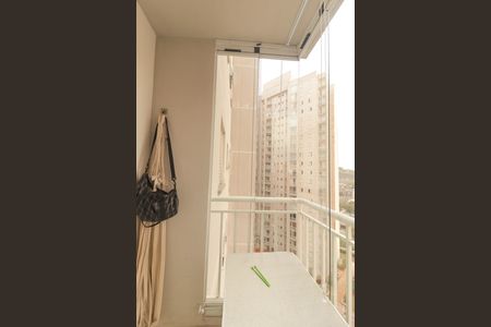 Apartamento à venda com 69m², 2 quartos e 1 vaga Apartamento à venda com 69m², 2 quartos e 1 vagaSacada