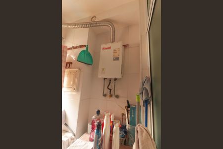 Apartamento à venda com 69m², 2 quartos e 1 vaga Apartamento à venda com 69m², 2 quartos e 1 vagaCozinha e Área de Serviço