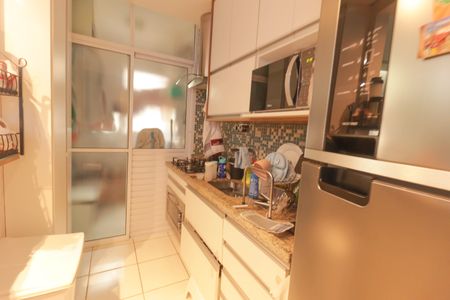 Apartamento à venda com 69m², 2 quartos e 1 vaga Apartamento à venda com 69m², 2 quartos e 1 vagaCozinha e Área de Serviço