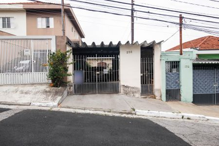 Casa à venda com 200m², 2 quartos e 3 vagasFachada