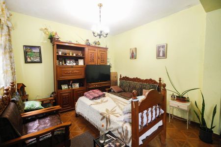 Casa à venda com 200m², 2 quartos e 3 vagasSala