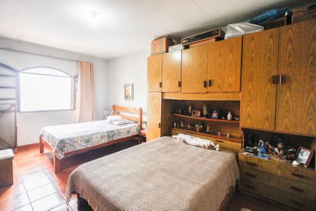 Casa à venda com 200m², 2 quartos e 3 vagasQuarto 2