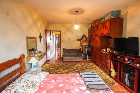 Casa à venda com 200m², 2 quartos e 3 vagasQuarto 1