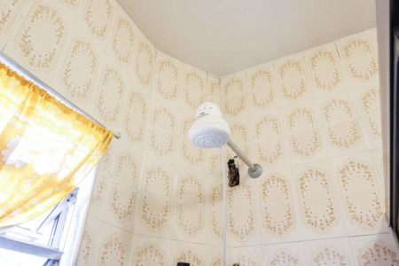 Casa à venda com 200m², 2 quartos e 3 vagasBanheiro 1