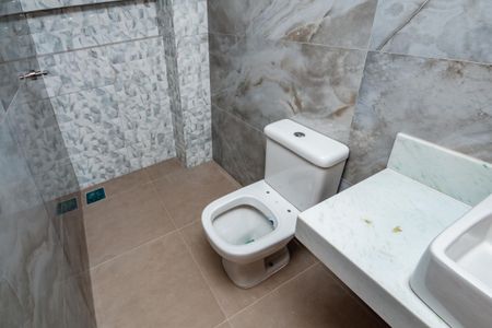 Apartamento à venda com 262m², 4 quartos e 4 vagasBanheiro da Suíte 1