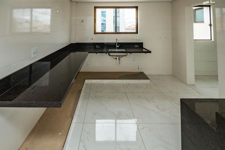 Apartamento à venda com 262m², 4 quartos e 4 vagasCozinha