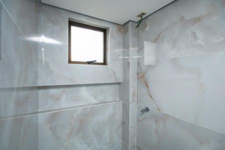 Apartamento à venda com 262m², 4 quartos e 4 vagasBanheiro da Suíte 3