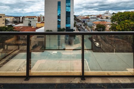 Apartamento à venda com 262m², 4 quartos e 4 vagasSacada