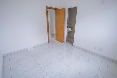 Apartamento à venda com 131m², 4 quartos e 3 vagasSuíte 2