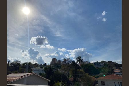 Casa à venda com 446m², 2 quartos e 3 vagas Casa à venda com 446m², 2 quartos e 3 vagasVista