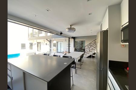 Casa à venda com 446m², 2 quartos e 3 vagas Casa à venda com 446m², 2 quartos e 3 vagasVaranda Gourmet