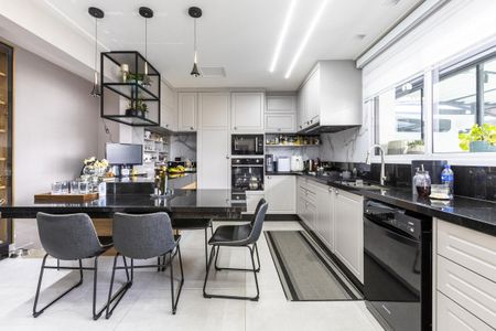 Casa à venda com 446m², 2 quartos e 3 vagasCozinha