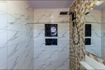 Casa para alugar com 110m², 2 quartos e sem vaga Casa para alugar com 110m², 2 quartos e sem vagaBanheiro da Suíte
