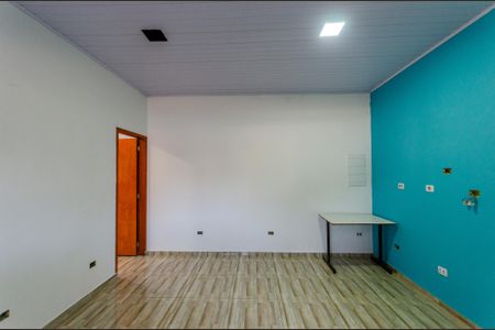 Casa para alugar com 110m², 2 quartos e sem vaga Casa para alugar com 110m², 2 quartos e sem vagaSala