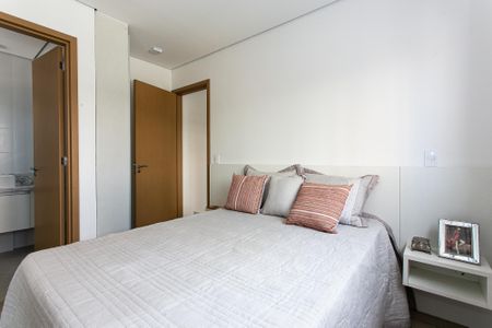 Apartamento à venda com 81m², 2 quartos e 2 vagasSuíte 1