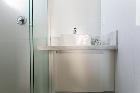 Apartamento à venda com 81m², 2 quartos e 2 vagasBanheiro da Suíte 2