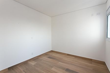 Apartamento à venda com 81m², 3 quartos e 2 vagasSuíte 2