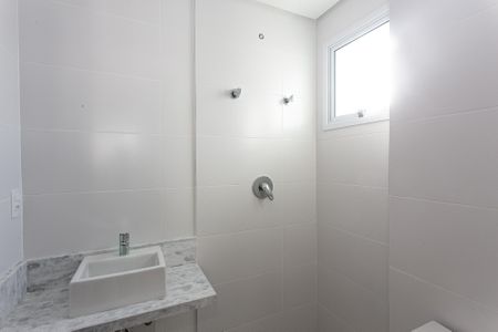 Apartamento à venda com 81m², 3 quartos e 2 vagasBanheiro da Suíte 1