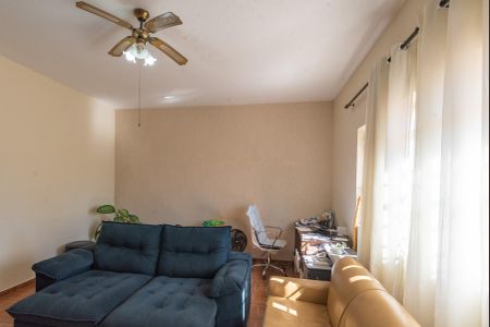 Casa à venda com 148m², 3 quartos e 4 vagasSala