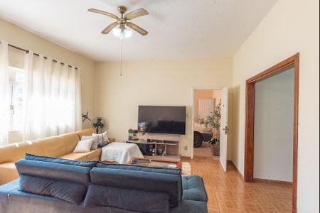 Casa à venda com 148m², 3 quartos e 4 vagasSala