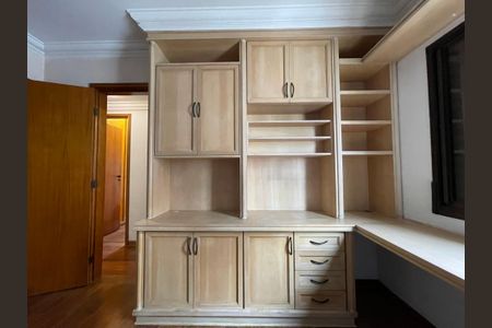 Apartamento à venda com 120m², 3 quartos e 3 vagasSuíte 3