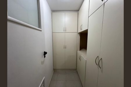 Apartamento à venda com 120m², 3 quartos e 3 vagasQuarto de Serviço