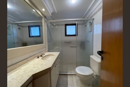 Apartamento à venda com 120m², 3 quartos e 3 vagasBanheiro da Suíte 1