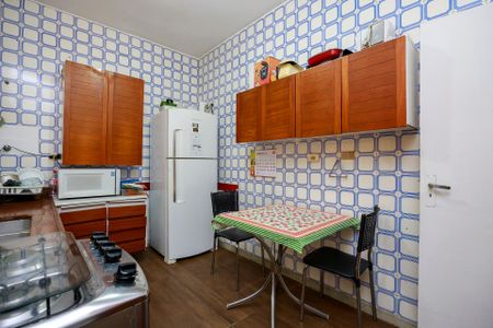 Casa à venda com 135m², 2 quartos e 2 vagas Casa à venda com 135m², 2 quartos e 2 vagasCozinha