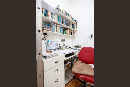 Casa à venda com 135m², 2 quartos e 2 vagas Casa à venda com 135m², 2 quartos e 2 vagasEdícula