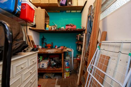 Casa à venda com 135m², 2 quartos e 2 vagas Casa à venda com 135m², 2 quartos e 2 vagasEdícula