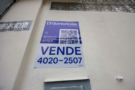 Casa à venda com 135m², 2 quartos e 2 vagas Casa à venda com 135m², 2 quartos e 2 vagasPlaca Instalada