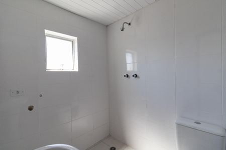 Banheiro de kitnet/studio à venda com 1 quarto, 17m² em Vila Marieta, São Paulo