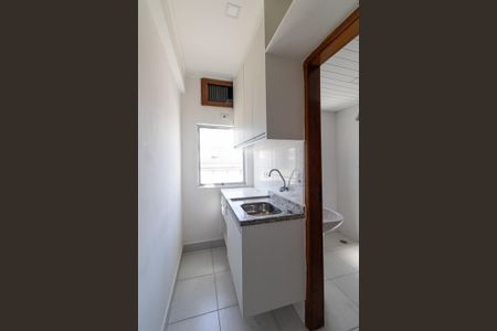 Cozinha de kitnet/studio à venda com 1 quarto, 17m² em Vila Marieta, São Paulo