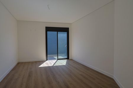 Apartamento à venda com 199m², 4 quartos e 3 vagasQuarto 2