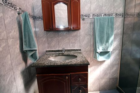 Casa à venda com 112m², 3 quartos e 1 vagaBanheiro