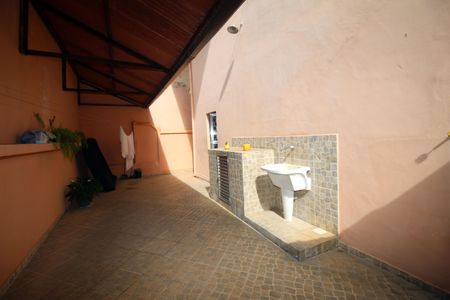 Casa à venda com 112m², 3 quartos e 1 vagaQuintal 