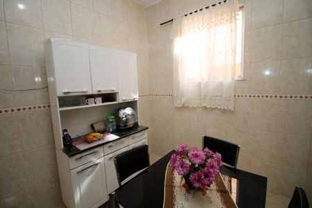 Casa à venda com 112m², 3 quartos e 1 vagaCopa